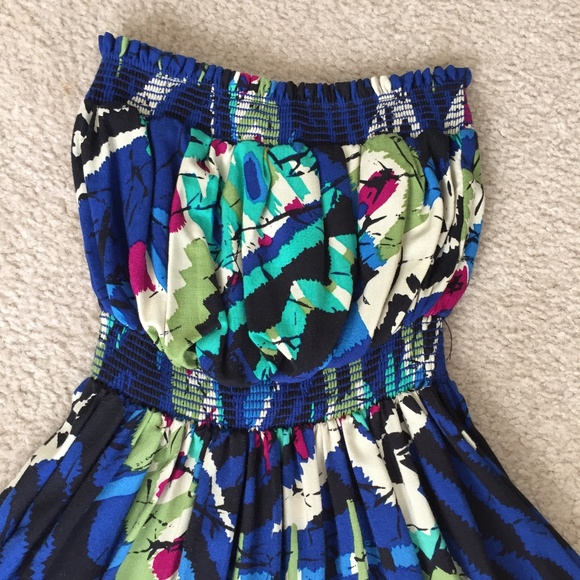 Aztec Ruffle Tunic Top - Picture 2 of 8